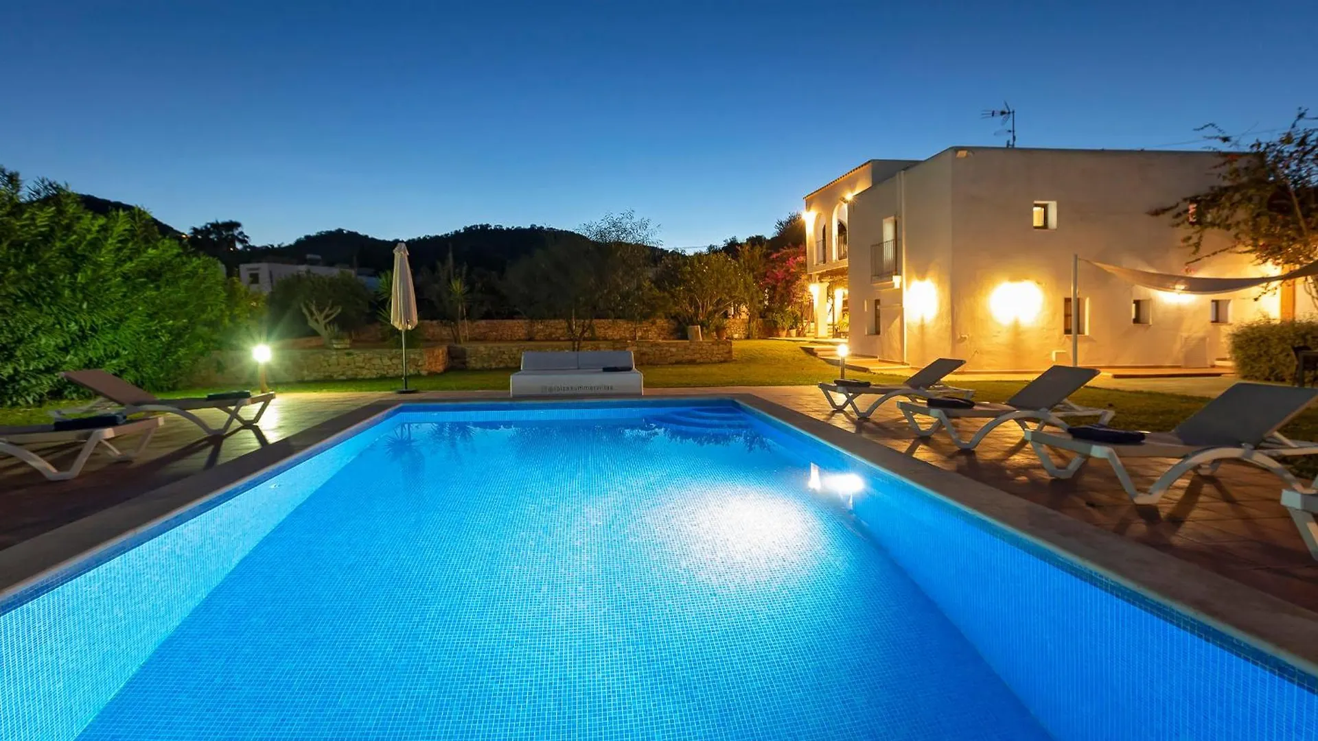 Villa In San Jose Sleeps 10 - Sa Vinya ספרד
